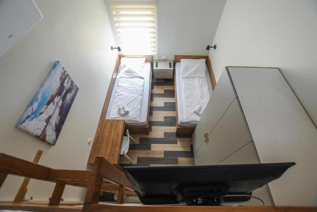 Atrijum Apartments And Rooms Kladovo Esterno foto