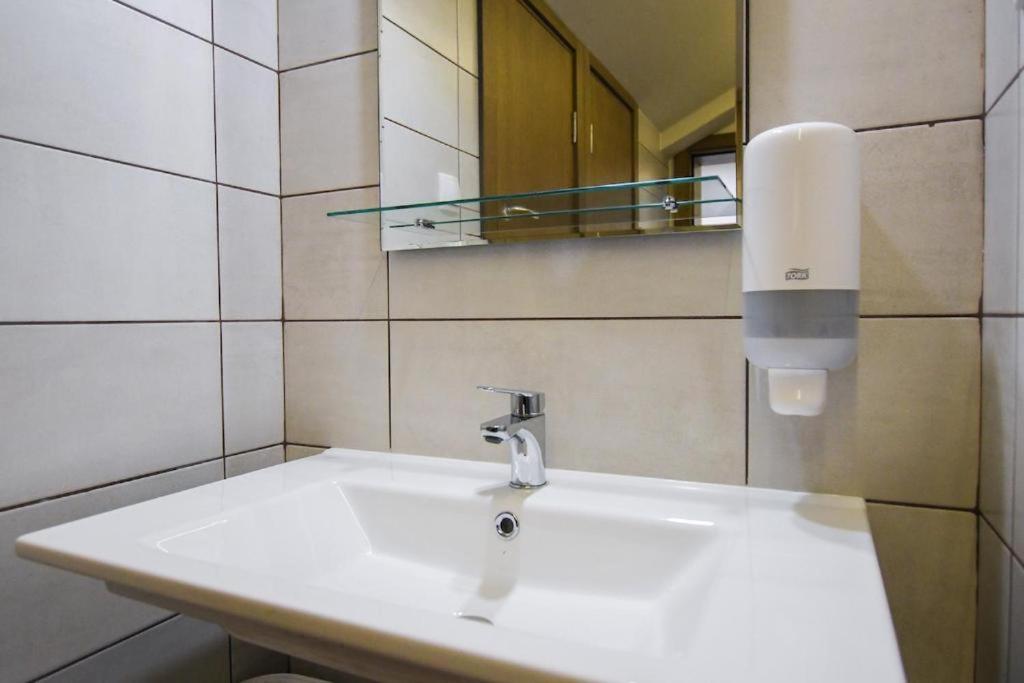 Atrijum Apartments And Rooms Kladovo Esterno foto